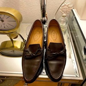 Gommino dark brown leather loafers size 9 1/2